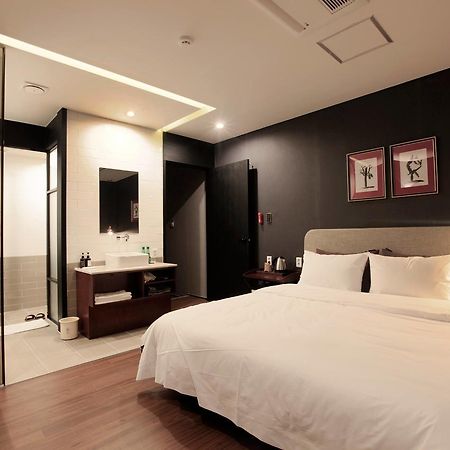 Brown-Dot Hotel Gupo Ciudad Metropolitana de Ciudad Metropolitana de Busan Exterior foto